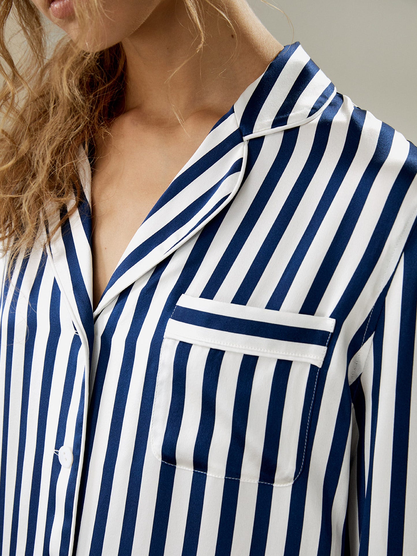 #color_blue-white-pinstripes