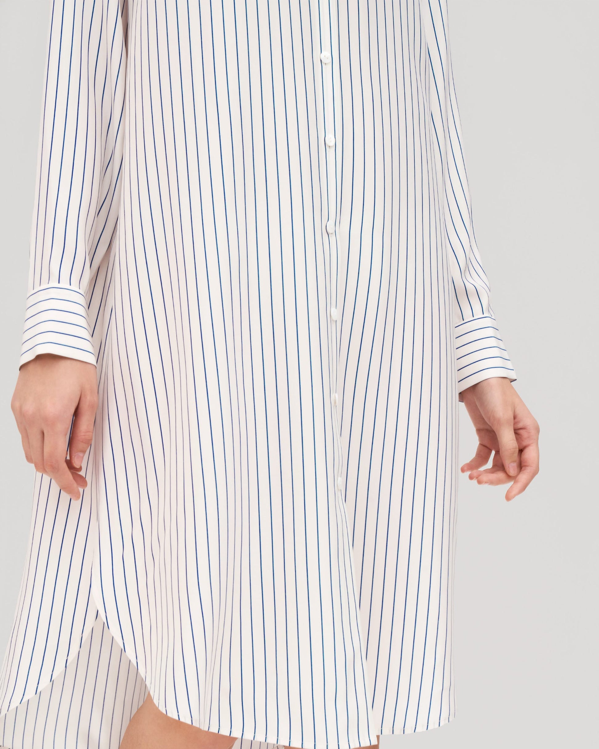 #color_navy-pinstripe