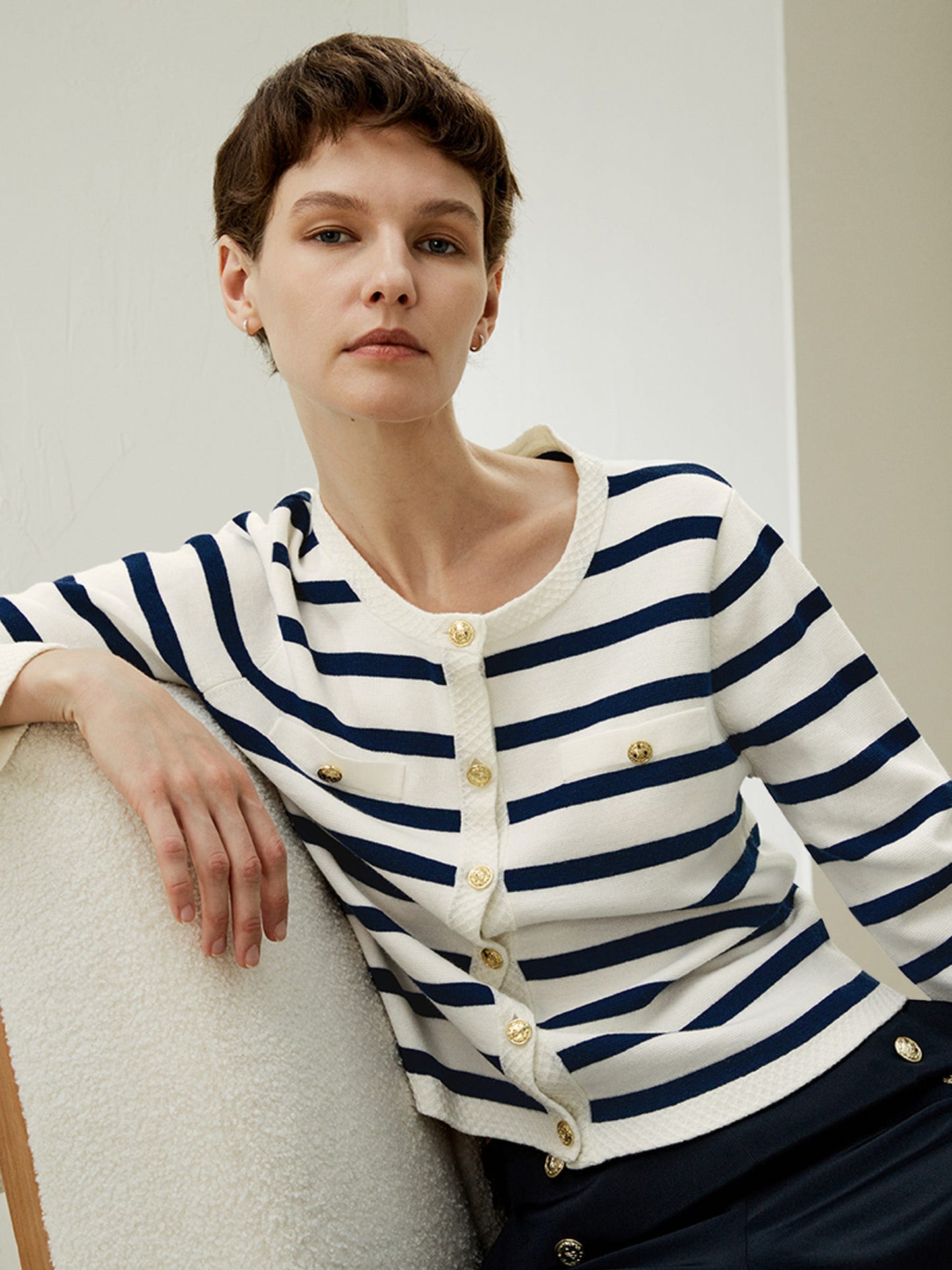 #color_navy-blue-with-white-stripes