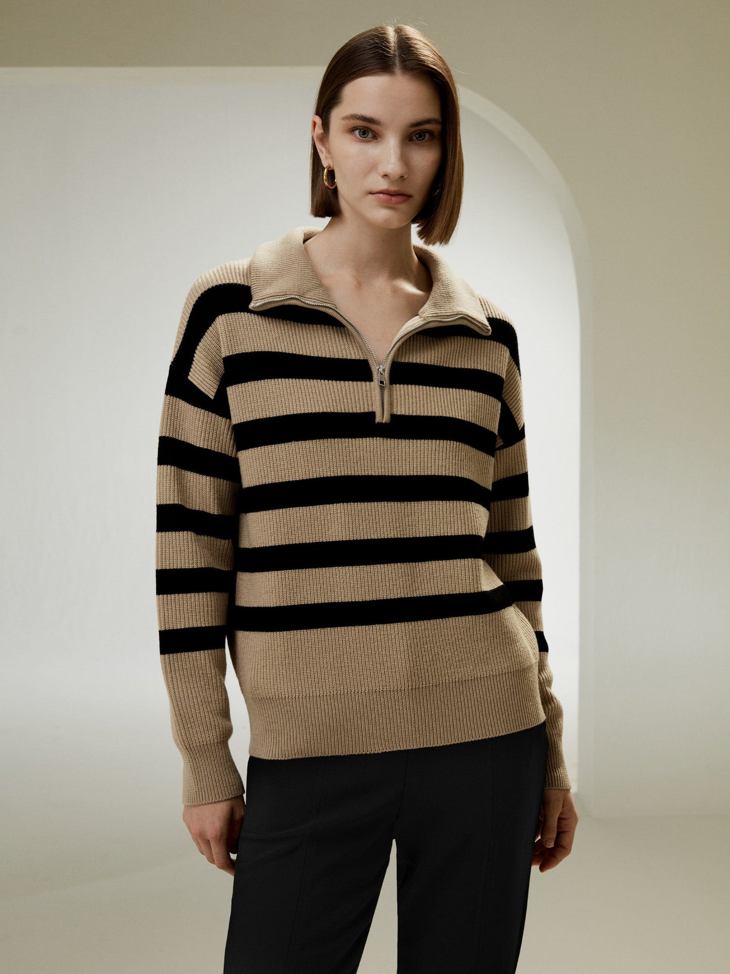 #color_camel-with-black-stripes