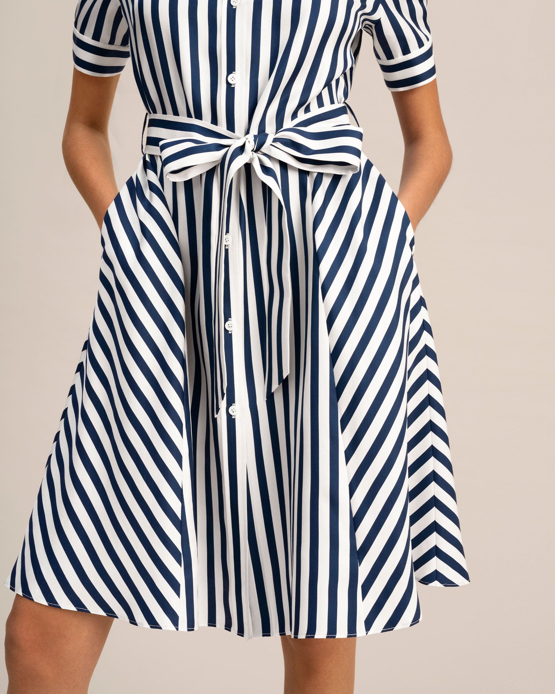 #color_blue-white-pinstripes